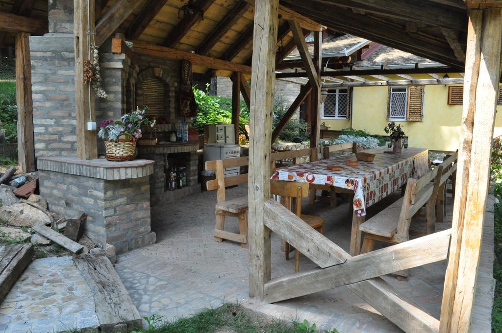 Apartments Borove Noci Vrdnik Exterior foto